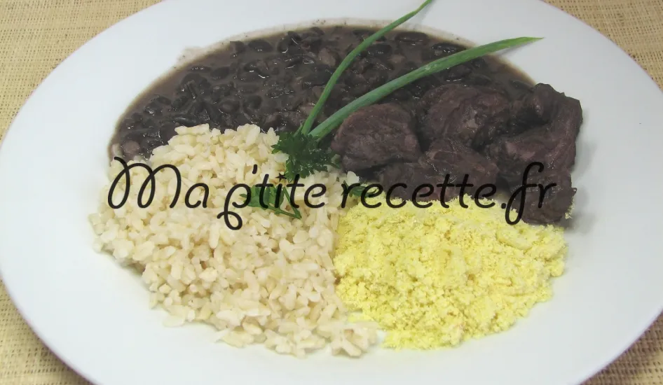 arroz com feijão e farofa