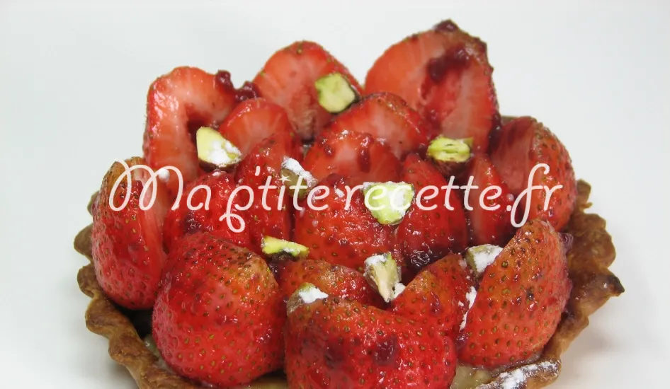 tartelettes aux fraises et aux pistaches